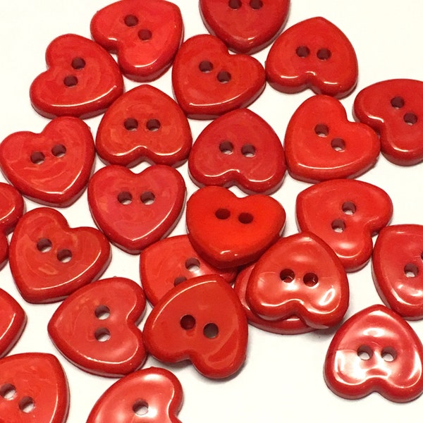 10, boutons coeur rouge, boutons rouges, boutons en forme de coeur, boutons bébé, boutons Saint-Valentin, boutons Royaume-Uni, boutons en résine, boutons 14 mm