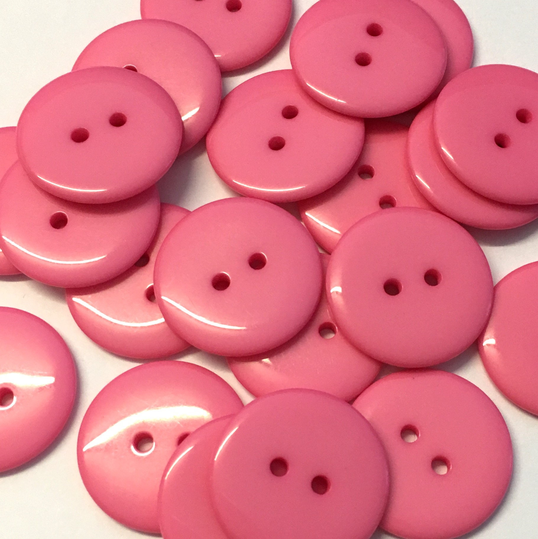 20 Hot Pink Buttons Pink Resin Buttons 23mm Pink Buttons Etsy UK