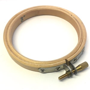 Small Bamboo Embroidery Hoop with Metal Screw (3 inch)