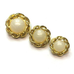 6 x beautiful pearl and gold metallic shank buttons, unusual retro buttons, gold metallic border buttons, pearl dome buttons,