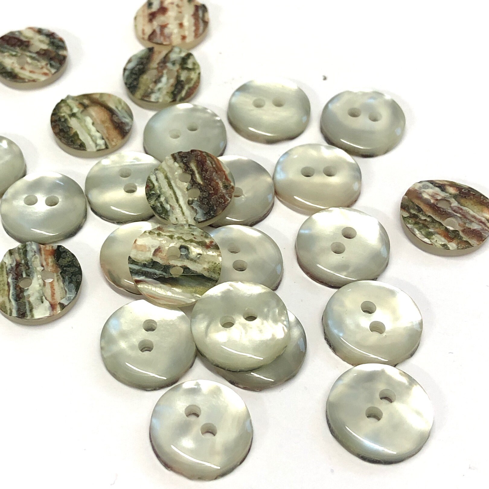 Mother of Pearl Effect Colour Buttons Round 2 Hole Pack of 10 Dark Blue, 15mm