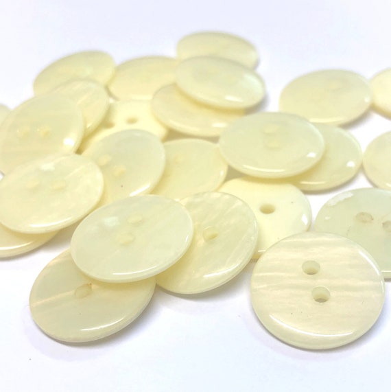 Novelty Craft Buttons 14 mm Iridescent Heart x 10 Per Pack Choice