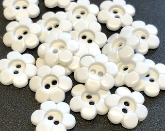 10, 24L white flower buttons, white buttons, white floral buttons, 15mm buttons, novelty buttons, baby buttons, sewing buttons