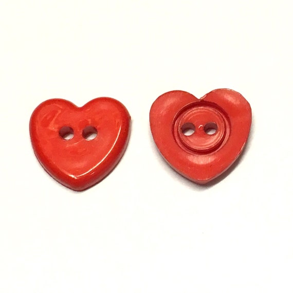 50 Bottoni A Cuore In Resina Light Salmon 11x12 Mm A 2 Fori Per Cucito E Craft