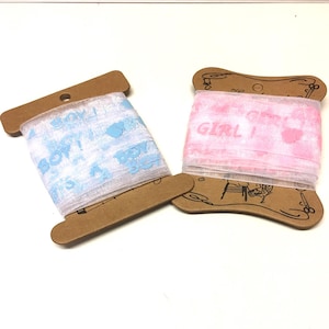 5 mètres, ruban d’organza imprimé blanc de 25 mm, c’est un organza fille, c’est un organza garçon, ruban garçon, ruban fille, gâteaux de couches, révélation de sexe