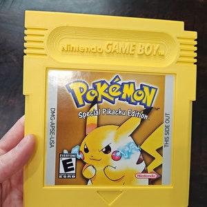 巨大ポケモン イエロー ゲームボーイ カートリッジ 3D プリント