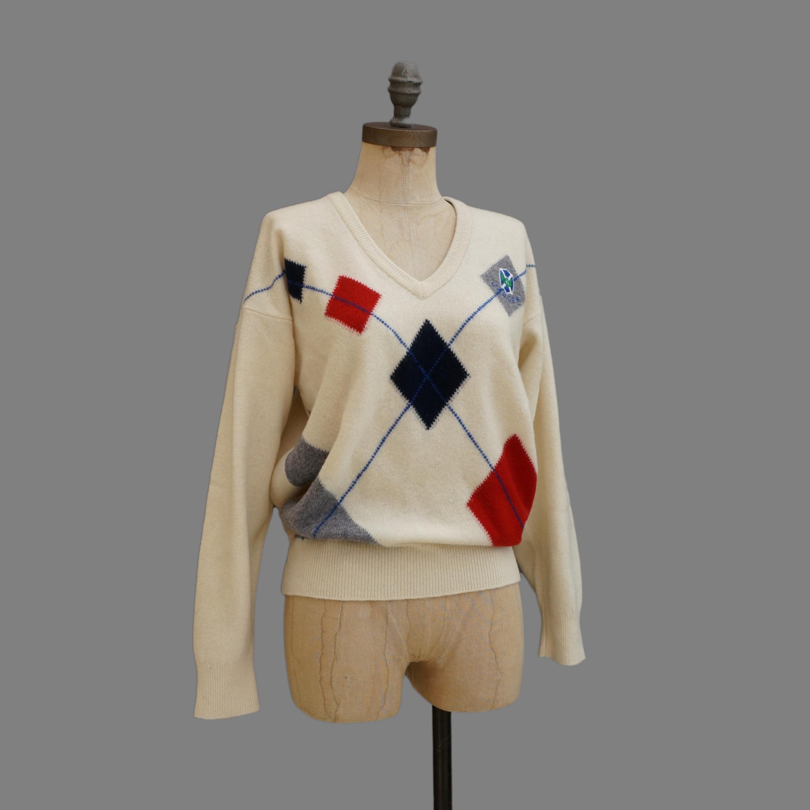 80s スコットランド製 JAEGER カシミヤ100％ Vネックニット S-M 80s スコットランド製 JAEGER カシミヤ100％ Vネックニット S-M