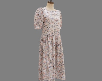 80&#39;s Laura Ashley pastel floral cotton square neck, full skirt, puff sleeves midi dress, designer dress, Size Small