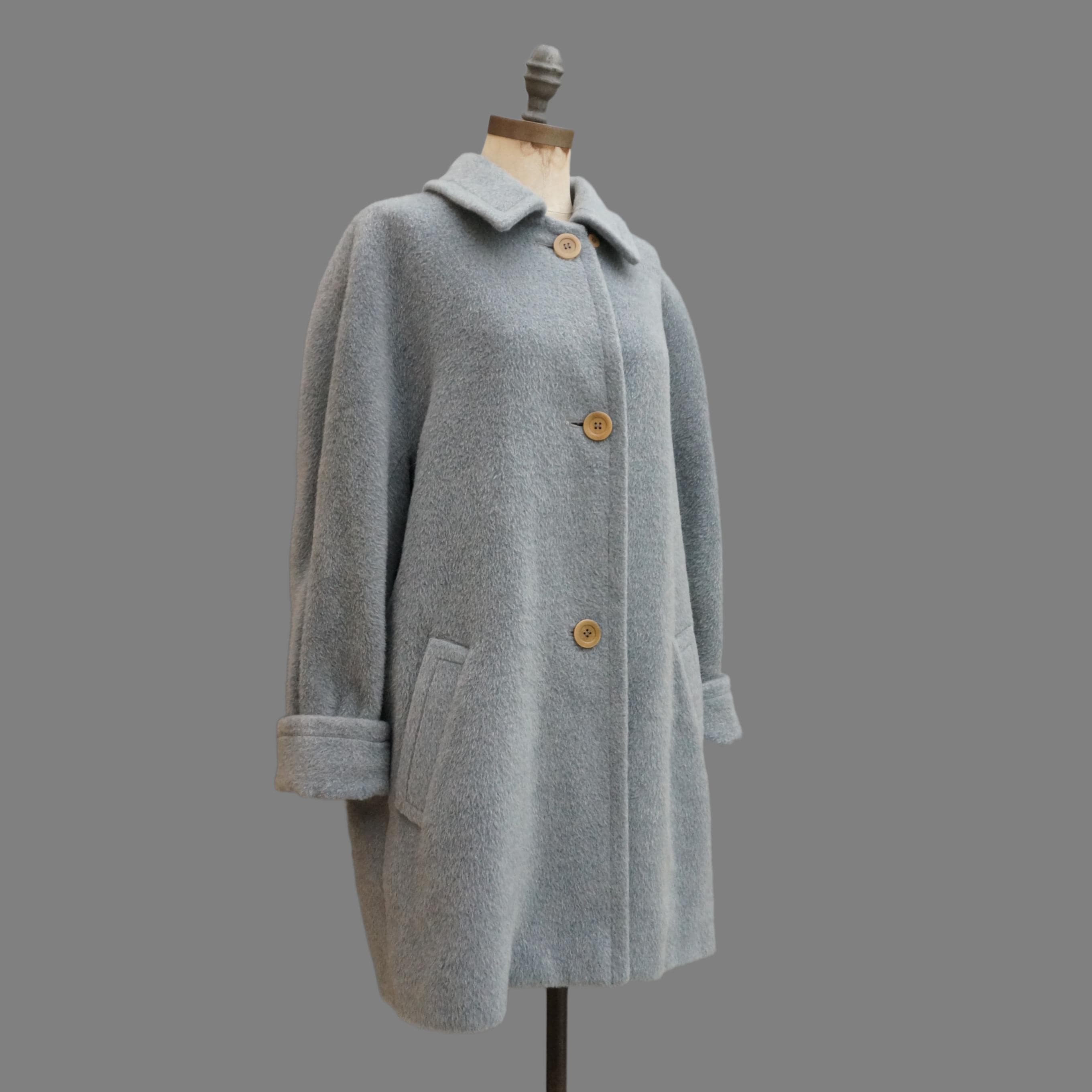 80年代のアクアスキュータムのダスキーグレーブルーのウールとモヘアの
