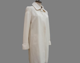 Y2K Moschino Wollmantel in Creme: 60er Jahre Stil Kittel Detail - Größe S