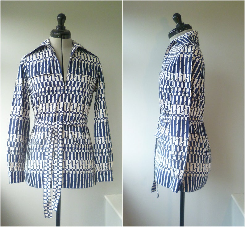 1970/'s Size S Jaegar zip-up dagger collar tunic shirt with bold geometric pattern