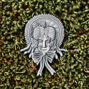 Pin navideño de dama de estilo victoriano: joyería, broche, regalo de Navidad