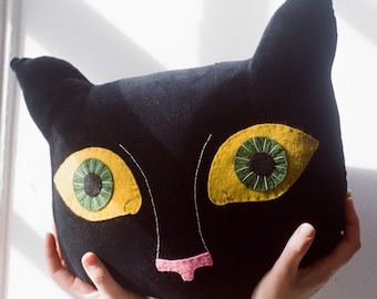 Lucky black cat cushion in cotton velvet