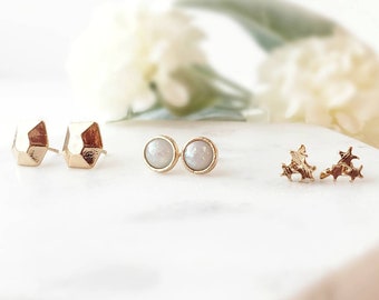 Gold celestial earrings for women. Gold star earrings for double piercing. Dainty gold earrings stud earring set of 3 gift for her