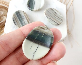 INFINITE SERPENTINE crystal worry stone polished pocket size for protection  meditation thumb stones palm gemstone for reiki healing natural