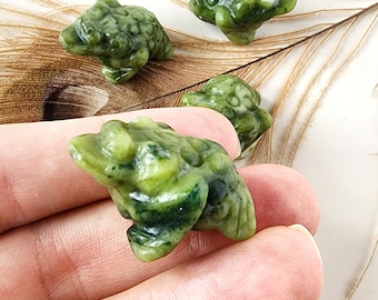 GREEN JADE prosperity FROG crystal carving hand carved lucky money toad figurine Feng Shui wealth crystals healing stone polished figure