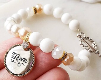 Beaded bracelet for mom, mothers day gift from daughter. Pearls bracelet for women. Mother's day jewelry, daughter gift from mom. KrisiaArt