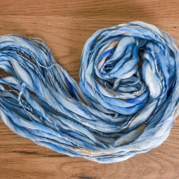 Art Yarn filé à la main, fil à effet filé à la main, laine mérinos flammée épaisse et fine, bleu - beige