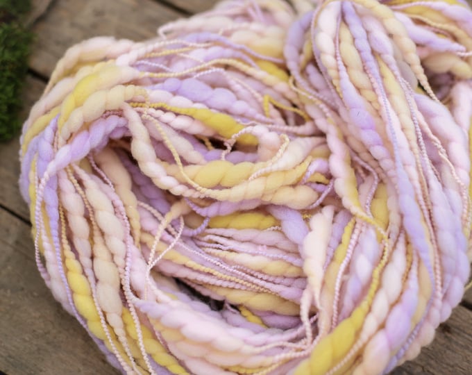 Art Yarn, Thick and thin Yarn / hand dyed and hand spun / Handspun effect yarn Merino wool slub yarn / felting wool, wool for weaving