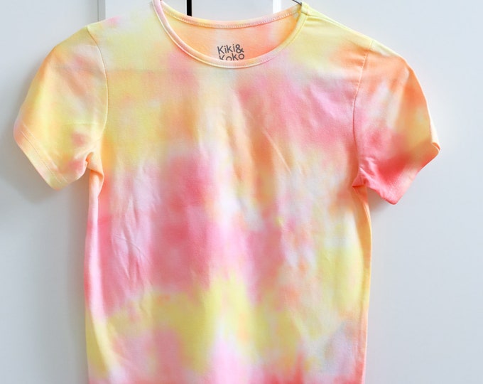 Children's T-shirt hand-dyed size. 122