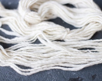Art Yarn handspun Merino wool slub thick and thin