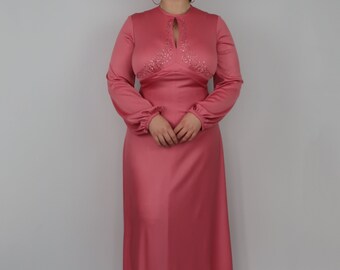 Rose Pink 1970s Long Sleeved Keyhole Maxi Dress / Pink Bohemian Long Dress / Pink 70s Evening Dress / 70s Pink Maxi Dress / Keyhole Dress