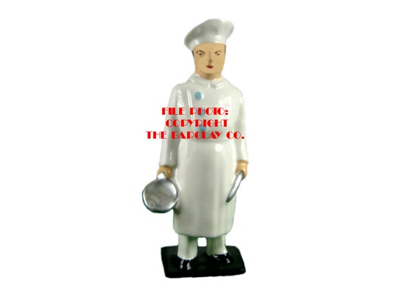 置物 chef Chef With Frying Pan - Hand Cast Vintage Style Metal Figure