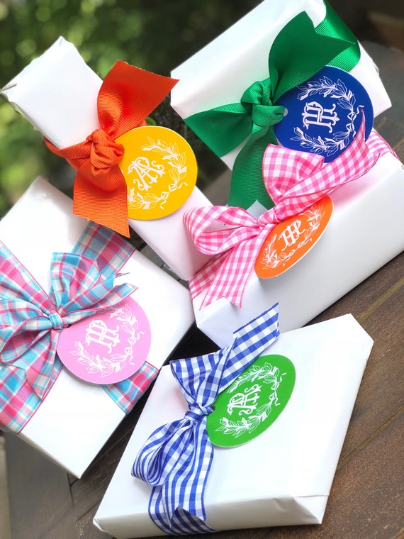 Single Color Monogrammed Round Gift Tags SET OF 20 IDENTICAL | Etsy