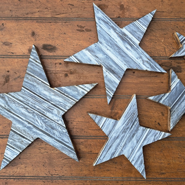 Rustic Barn Wood Star / Barn Wood Decor / Handmade Farmhouse Style Star / Star Wall Hanging