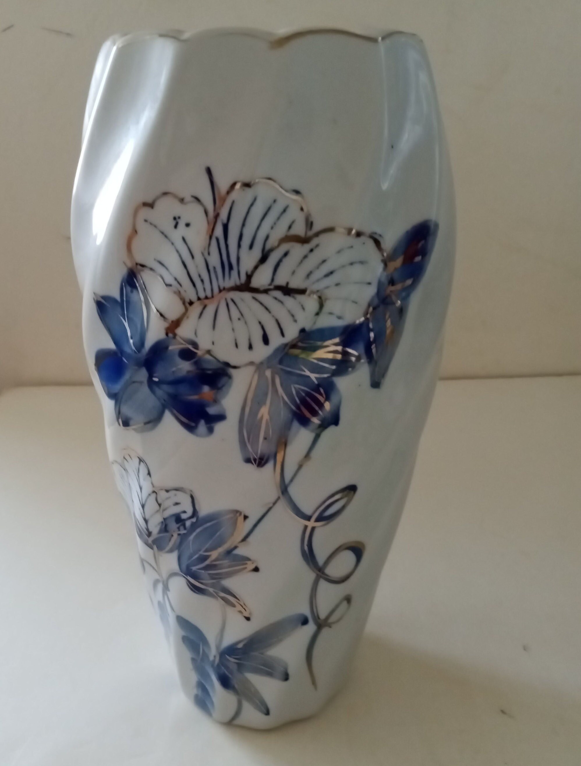 ヴィンテージ 釉薬をかけた陶器の花瓶 青と白の花柄 中国 - Etsy 日本