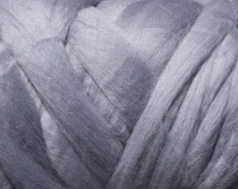 SALE 4 oz Australian Merino Wool Roving Fine 22 microns Felting Nuno Felting Spinning Knitting tops felt supplies