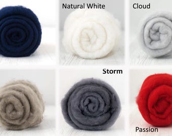 Extra fine Merino blue green Carded Wool Batt 19 microns 500 g (1.1 lb)