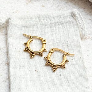 18K Gold Huggie Hoop Earrings, Small Boho Dot Hoops, Hypoallergenic Granulation Earrings, Everyday Jewelry