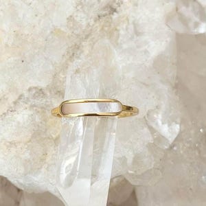 18K Gold Shell Ring, Dainty Minimalist Band