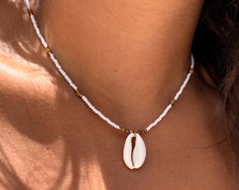 Cowrie Shell Necklace – White Beaded Choker – Dainty Coastal Necklace
