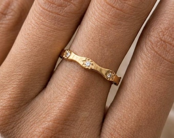 Celestial Gold Ring, 18K Star Band, Dainty Stackable Ring, Waterproof Gold Jewelry, Handmade Starry Ring Gift for Her