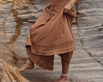 MAYA Wickelrock aus natürlicher Baumwolle in erdigem Karamell Blockprint. Verstellbarer Baumwoll-Wickelrock, Boho Natural Clothing, Langer Wickelrock, Maxi-Rock