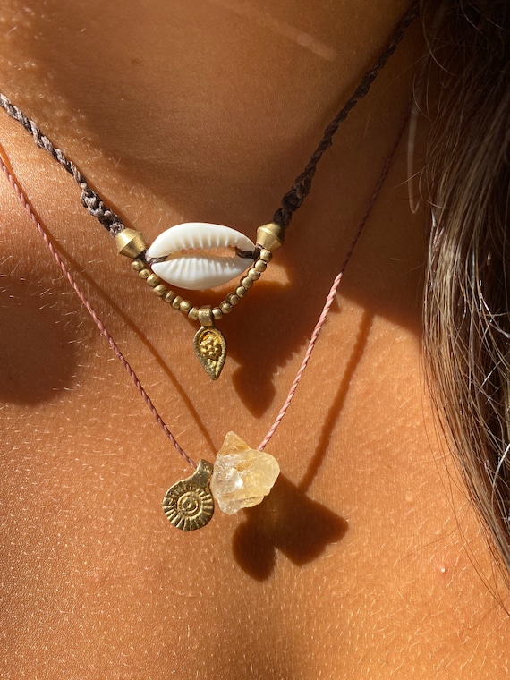 Azul Shell Choker Headpiece Armband Adjustable Boho Necklace With Brass Beads Charm Choker Cowrie Shell Choker Shell Choker Etsy Australia