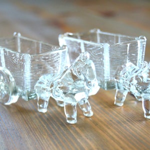 Vintage Glas Pferd mit Warenkorb Süßigkeiten Servierbehälter Paar von Pferd und Karren Schweden Dekoratives Glas