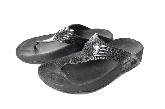 black platform flip flop sandals