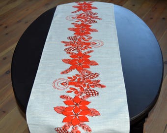 Swedish Table Runner Vintage Scandinavian table runner Christmas Printed motif red ivory white Geometric Runner Size 58" x 14"