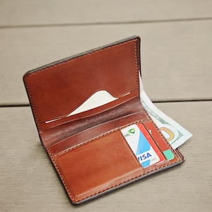 Bifold Wallet Men, Cartera de cuero marrón oscuro hecha a mano para hombres, Cartera de cuero marrón, Regalos de cumpleaños, Regalos de aniversario, Regalos de padrinos de boda