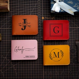 Cartera minimalista de cuero personalizada EDC Cartera plegable de cuero envejecido Cartera plegable delgada Cartera de bolsillo frontal Regalo del Día del Padre