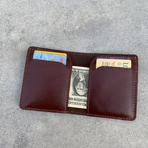 Bolsillo frontal bifold, billetera plegable de cuero, billetera minimalista cosida a mano, billetera de costura a mano, regalo hecho a mano, regalo para él, regalo para ella