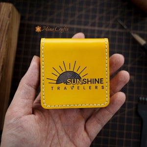 Porte-cartes de visite carré en cuir pour homme Porte-cartes de visite carré 2,5 x 2,5 po. Porte-cartes personnalisé avec logo d'entreprise, cadeau de Noël