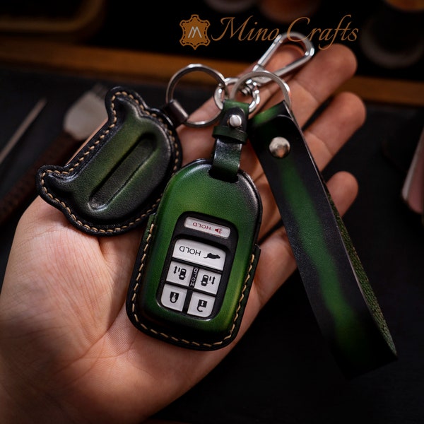 Leather Car Key Fob For Honda Civic Accord Pilot CRV HRV CRZ Odyssey Ridgeline Crosstour with Strap and Initial Charm