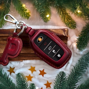 Leather Key Fob Cover For Land Cruiser Mirai RAV4 Prime Sienna Venza Camry Highlander Avalon Prado Corolla New Year Gift Christmas Gift