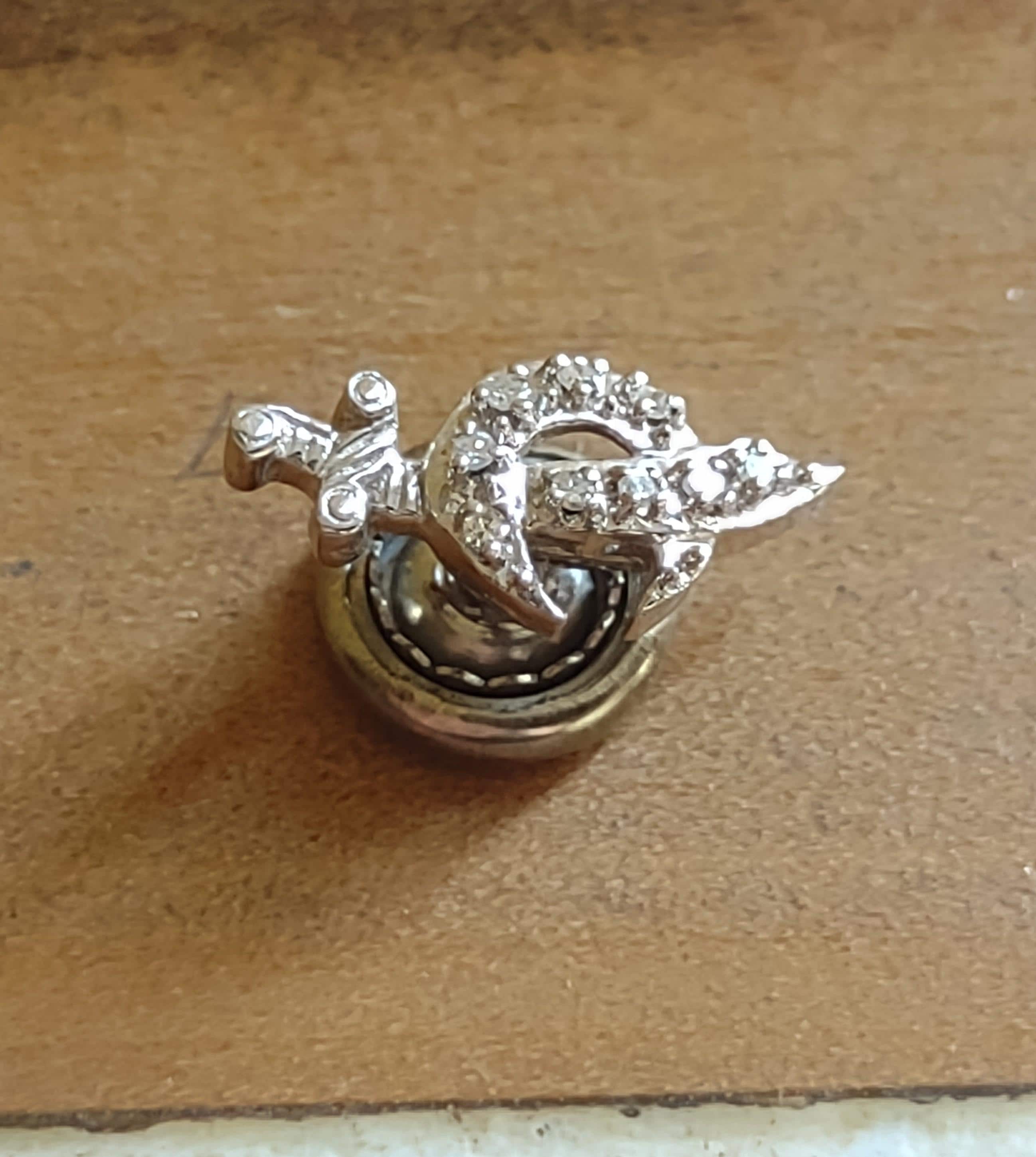Broche Vintage Signée Murat - Plaquée Or - Modèle Plaque Orné - Bijou Ancien De Collection