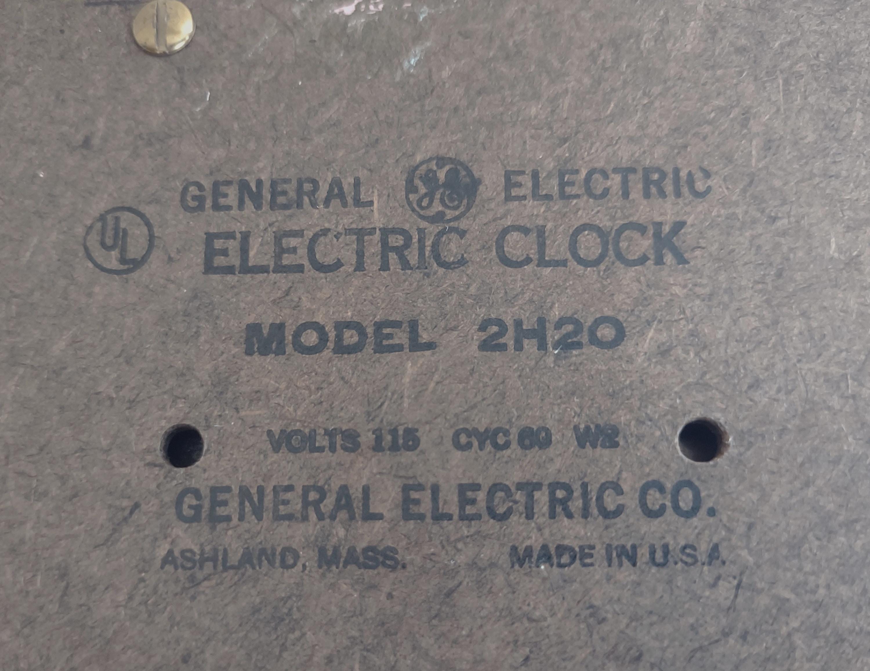 Vintage General Electric GE Electric Wall Clock Model 2H20 Beige Circa ...