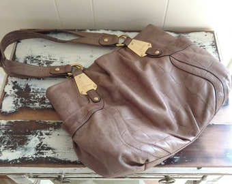 B Makowsky Textured Leather Alligator Taupe Tan Shoulder Bag Purse